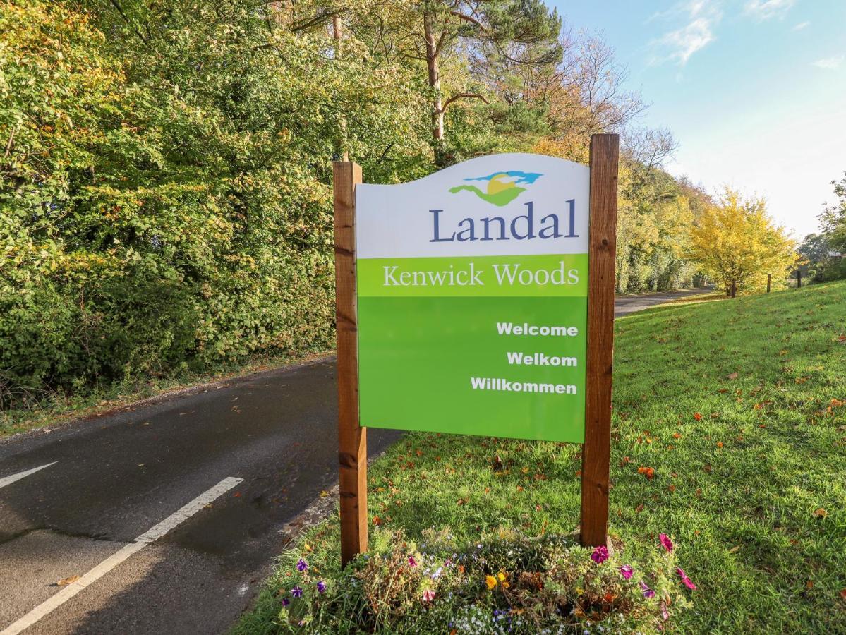Leafy Hollow Lodge Louth  Buitenkant foto
